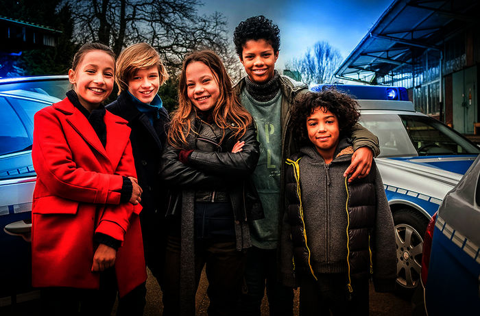 Die Pfefferkörner - die 10. Generation geht an den Start.Nele (Ronja Levis); Levin (Moritz Pauli); Kira (Marlene von Appen); Tayo (Samuel Adams); Olufemi (Spencer König) Bild: Sender / NDR / Boris Laewen