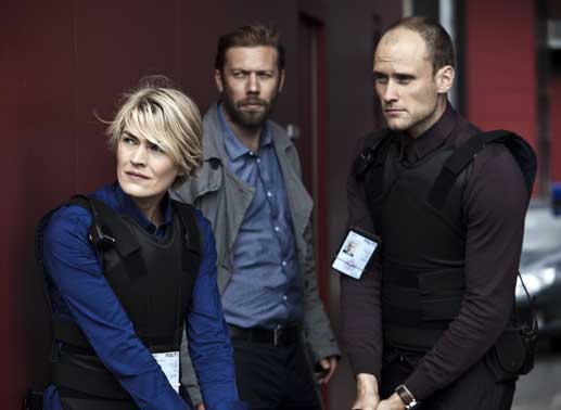 Kommissarin Jensen (Laura Bach) mit ihren Kollegen Schaeffer (Jakob Cedergren) und Molbeck (Frederik Norgaard). Bild: Sender / Per Arnesen