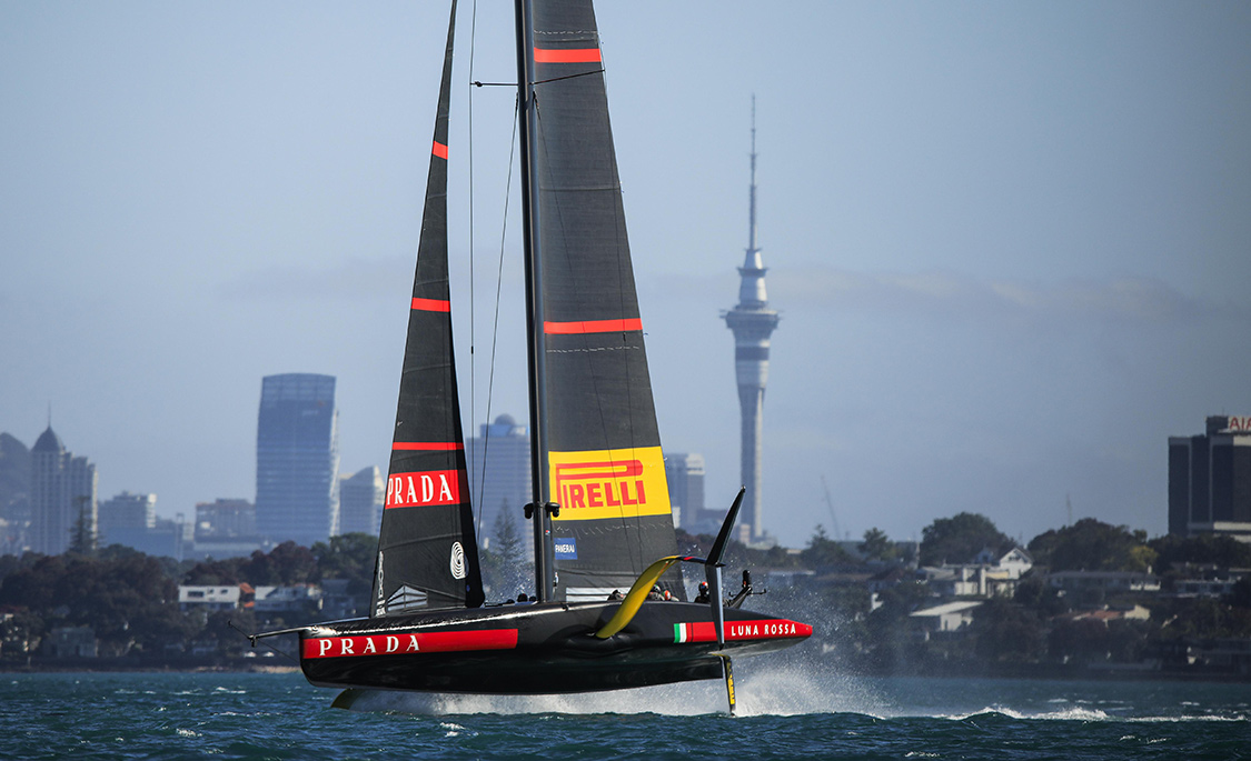 Der 36. America’s Cup LIVE bei ServusTV