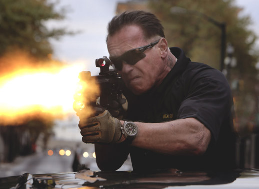 Arnold Schwarzenegger in einem knallharten Copthriller. Bild: Sender / QED-Film