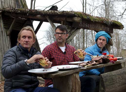 Die drei Beef Buddies Frank Buchholz, Tarik Rose und Chakall (v.l.n.r.). Bild: Sender / Patrick Hoppe