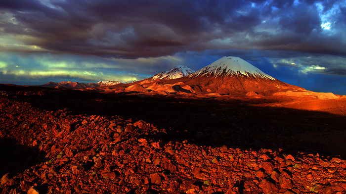 Der Vulkan Parinacota in Nord-Chile. Er liegt im Nationalpark Lauca in der West-Kordillere der Zentral-Anden. Bild: Sender / WDR / Light & Shadow GmbH