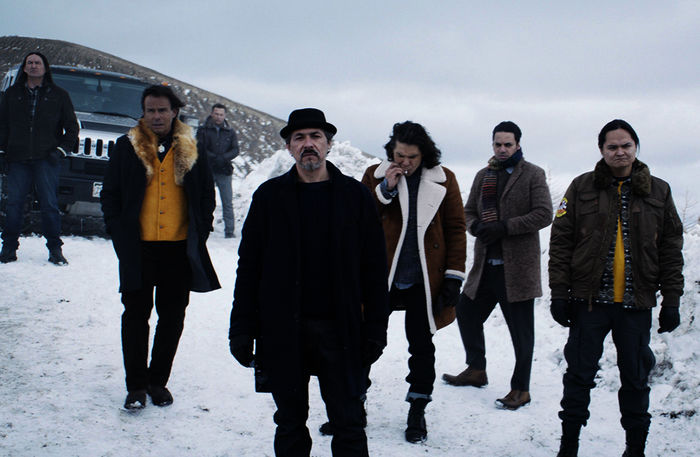 Hard Powder: Mit den M&auml;nnern von White Bull sollte man sich m&ouml;glichst nicht anlegen. Bild: Sender / ZDF / 2019 STUDIOCANAL S.A.S. All Rights Reserved.