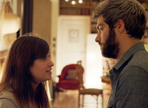 Der Seminarist Guillaume (Clément Manuel) mit seiner Schwester Odile (Gaby Fragnaud). Bild: Sender